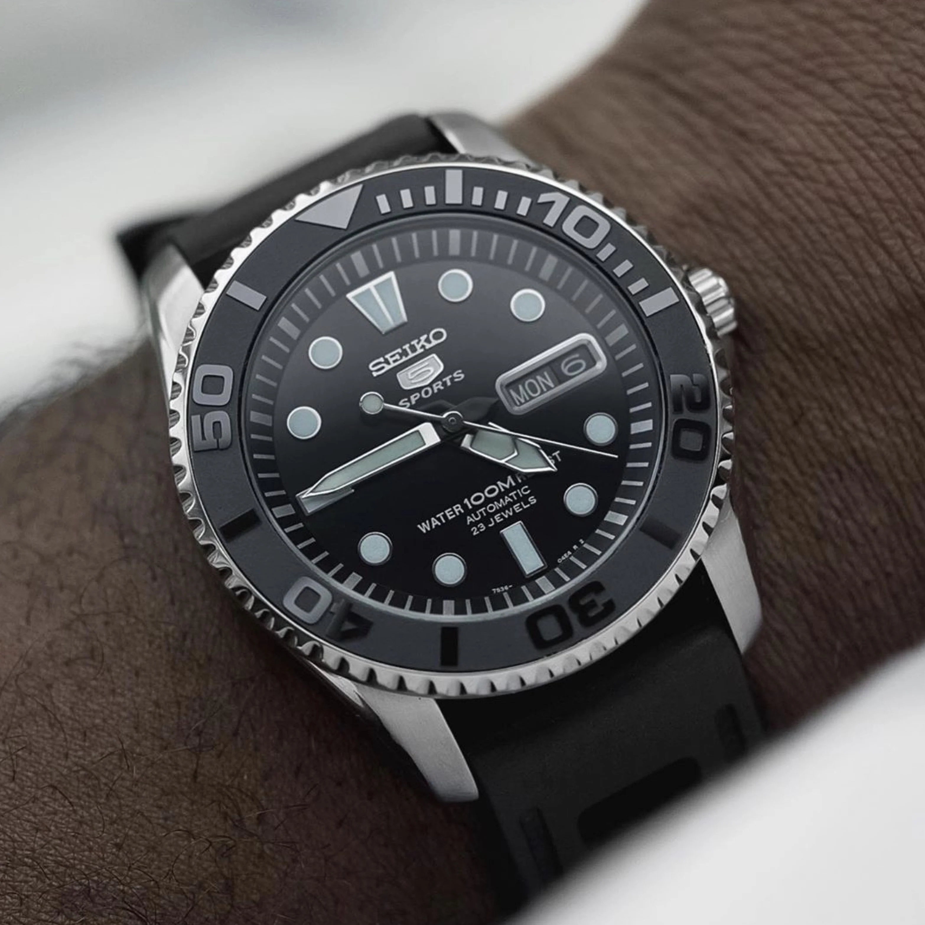 Bezel - Urchin Deep Sea - Polished Steel - Image 5