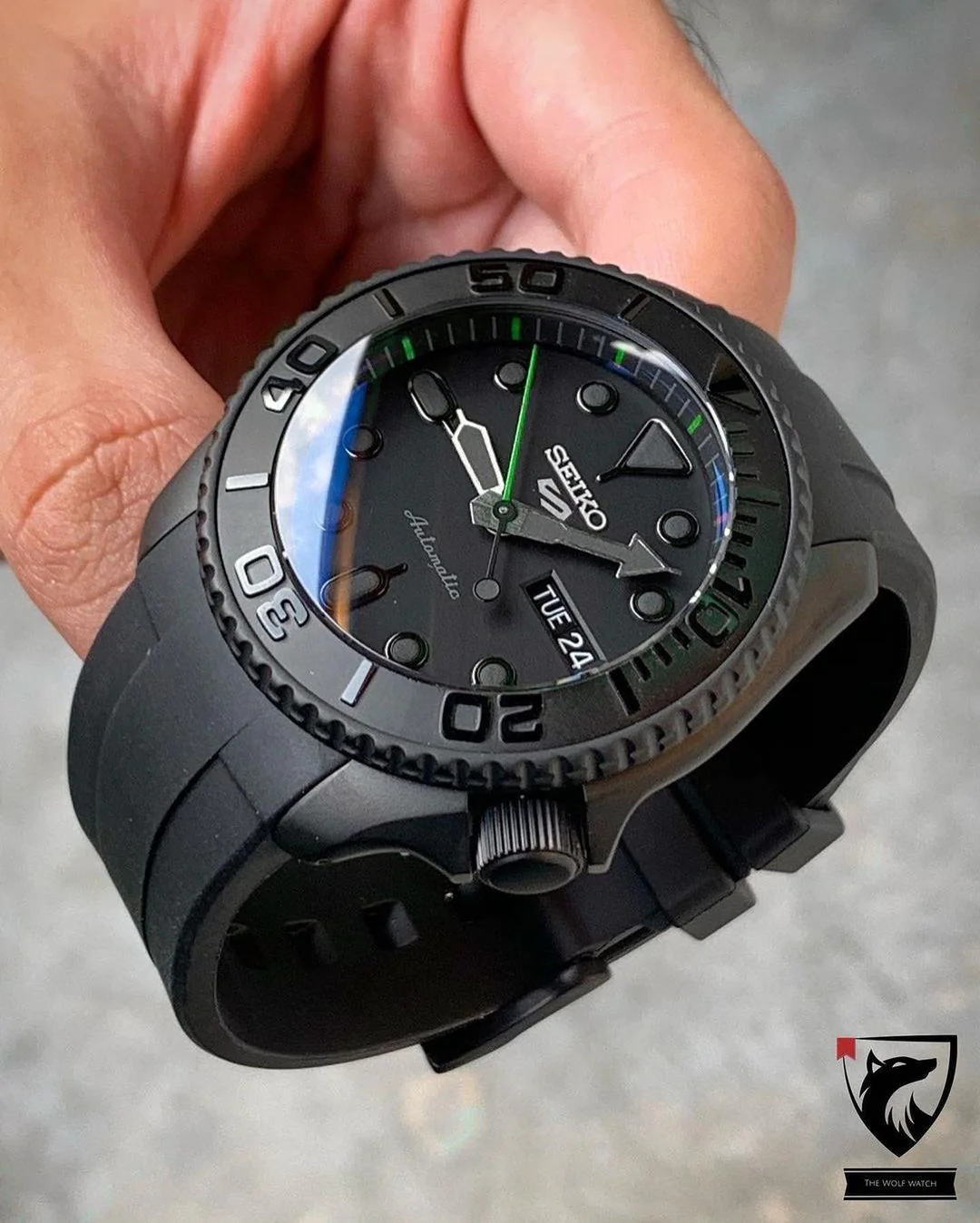 Chapter Ring - SKX007/SRPD - Matt Black w Markers (Green) - Image 3