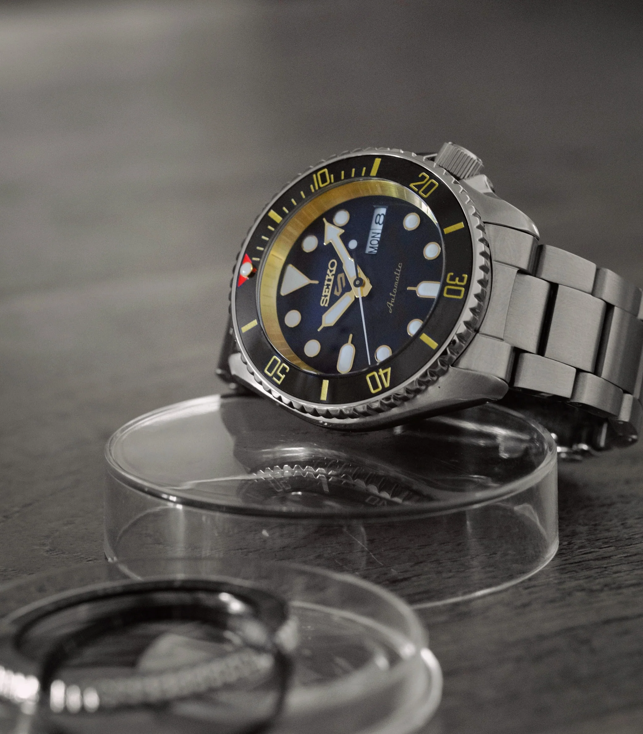 Ceramic Insert - 007 Sub Red T Black X Gold - Image 5