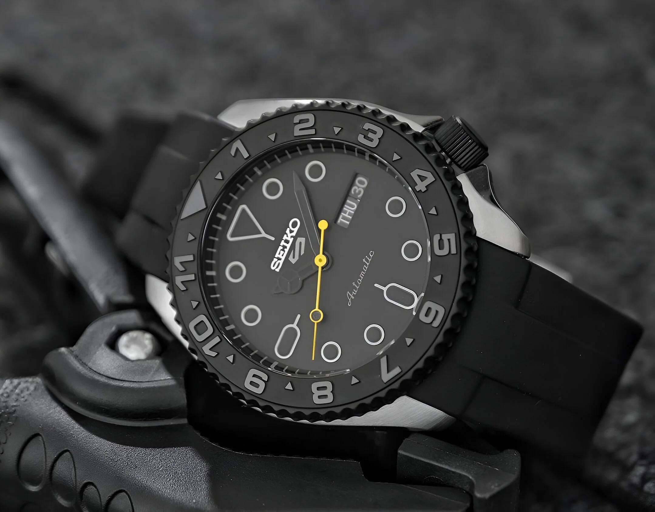 Ceramic Insert - 007 Yacht Master Dual Time Black - Image 4