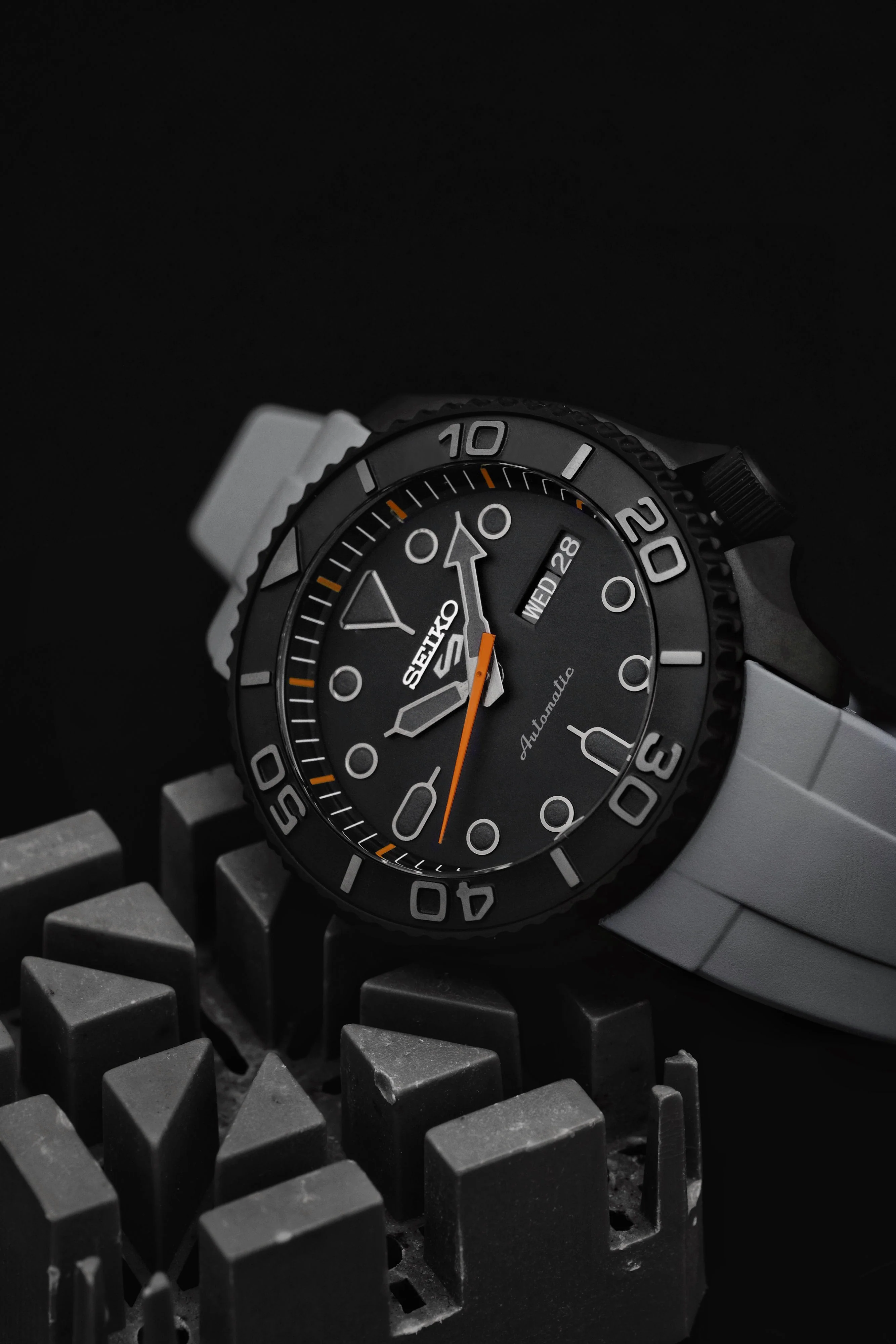 Ceramic Insert - 007 Yacht Master Minimus Black - Image 5