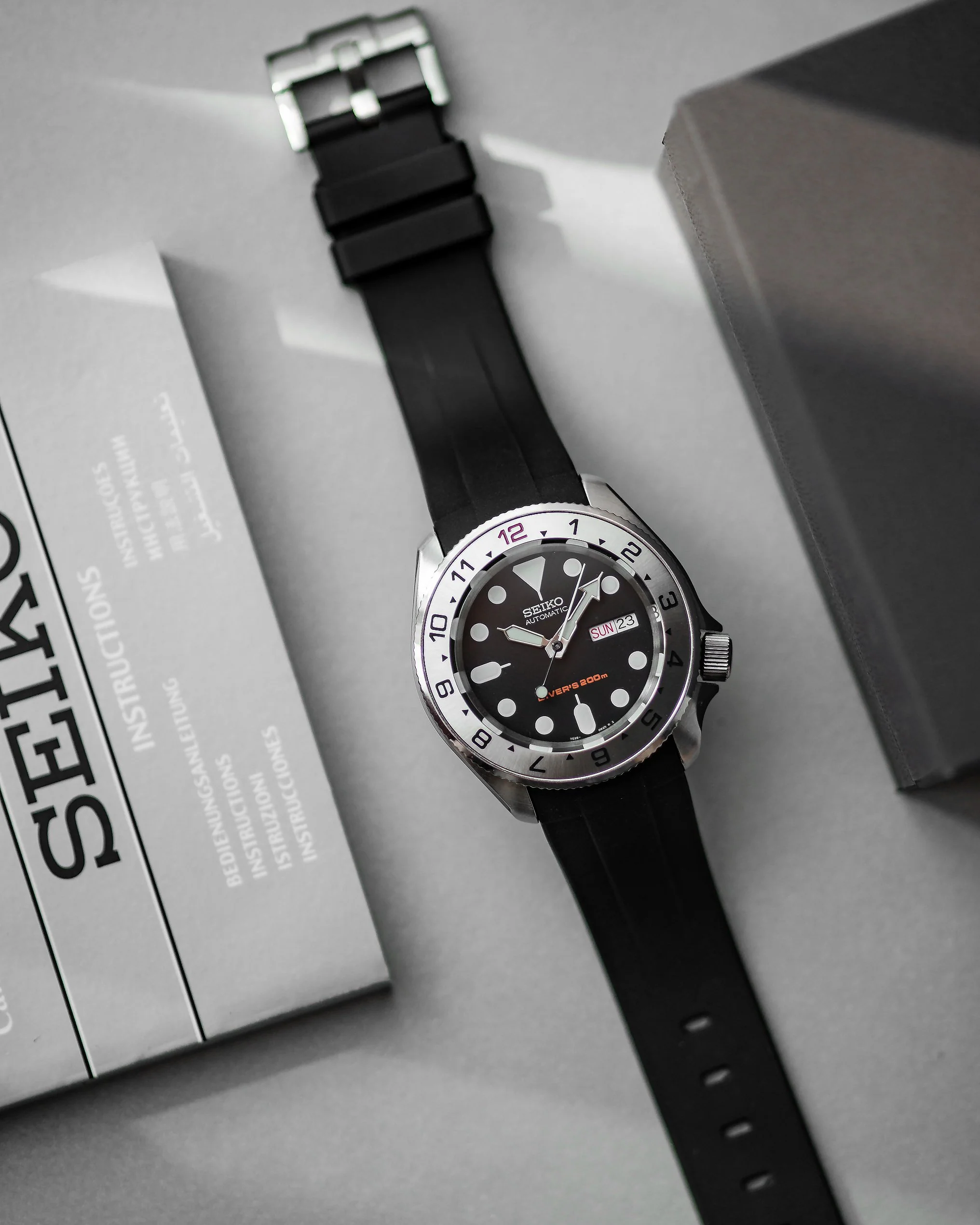 FKM Rubber Strap - SKX007/SRPD Classic - Black - Image 12