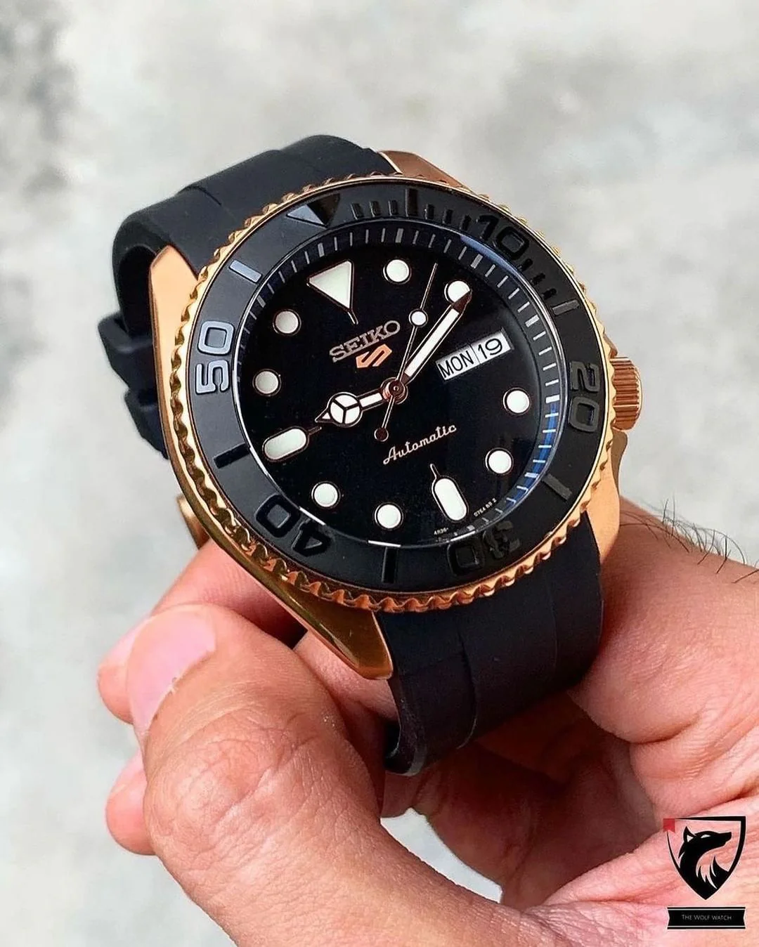 FKM Rubber Strap - SKX007/SRPD Classic - Black - Image 25