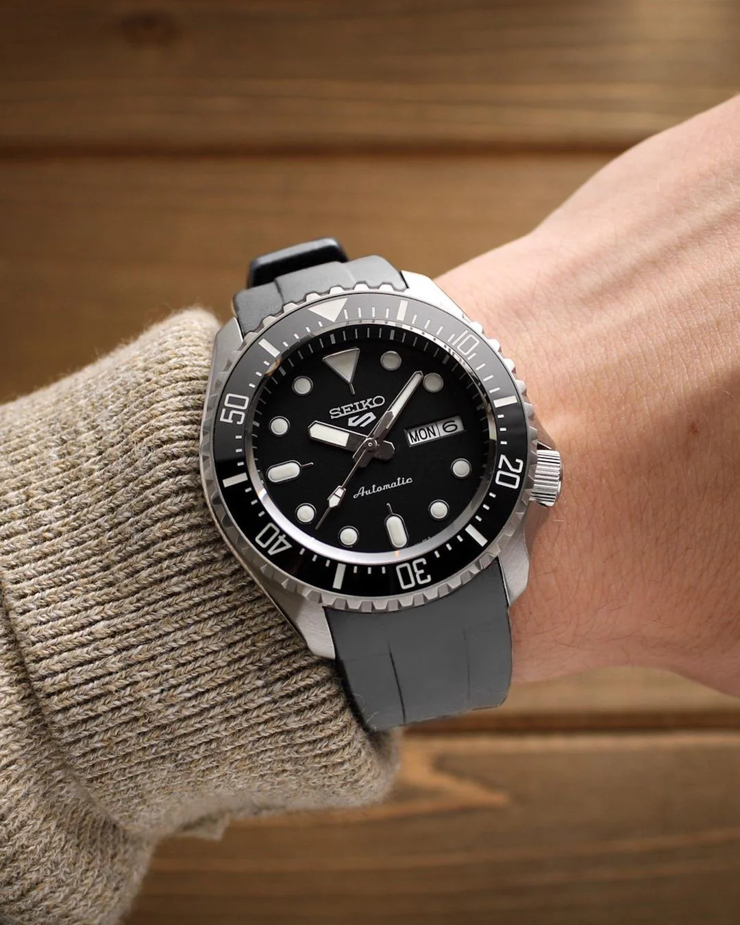 FKM Rubber Strap - SKX007/SRPD Classic - Grey - Image 5