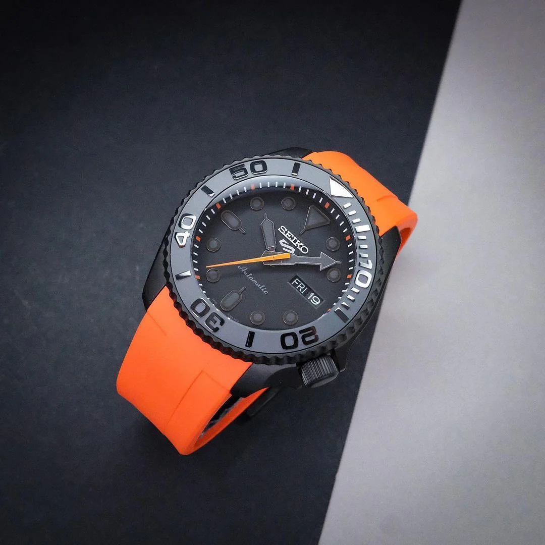 FKM Rubber Strap - SKX007/SRPD Classic - Orange - Image 7