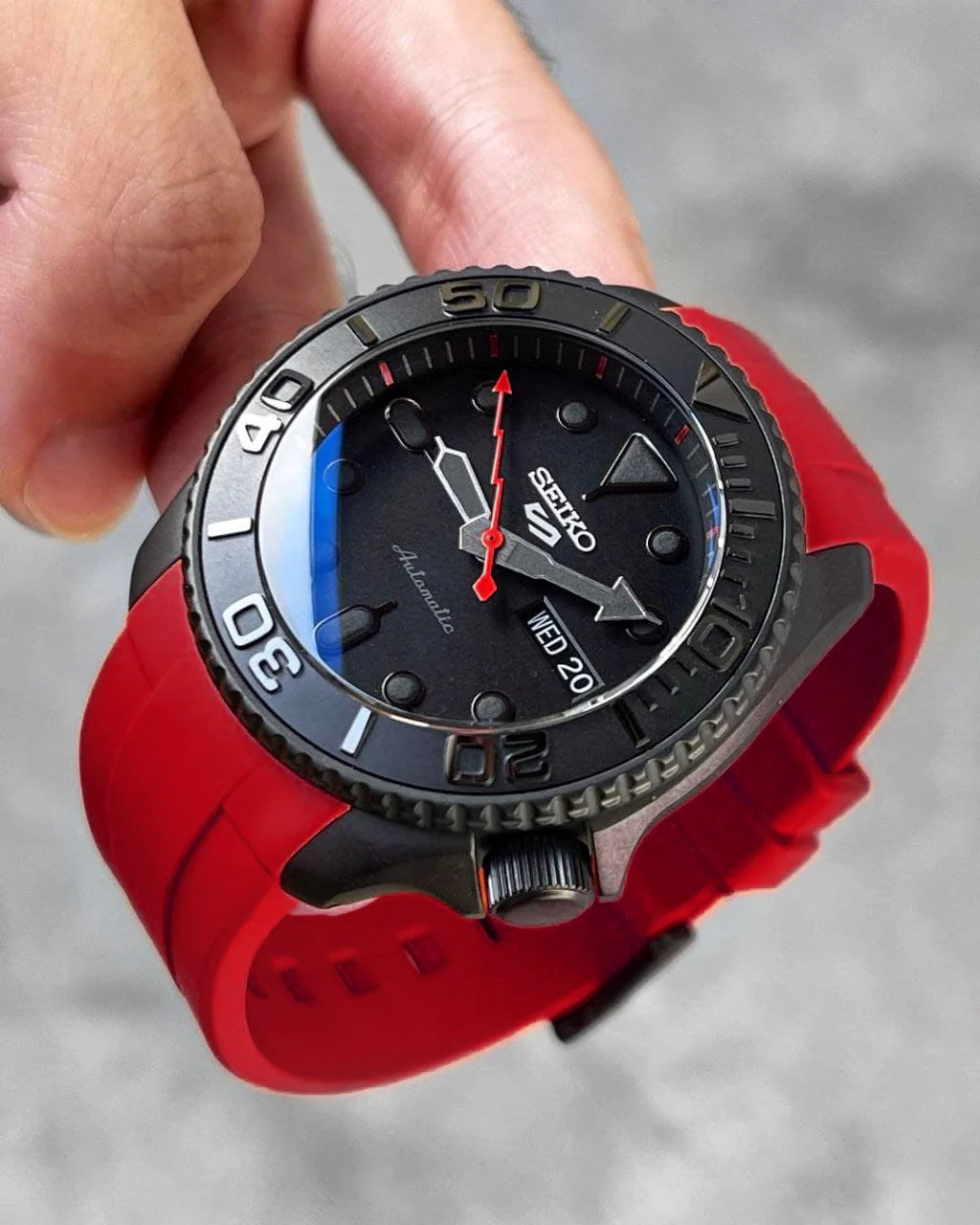 FKM Rubber Strap - SKX007/SRPD Classic - Red - Image 5