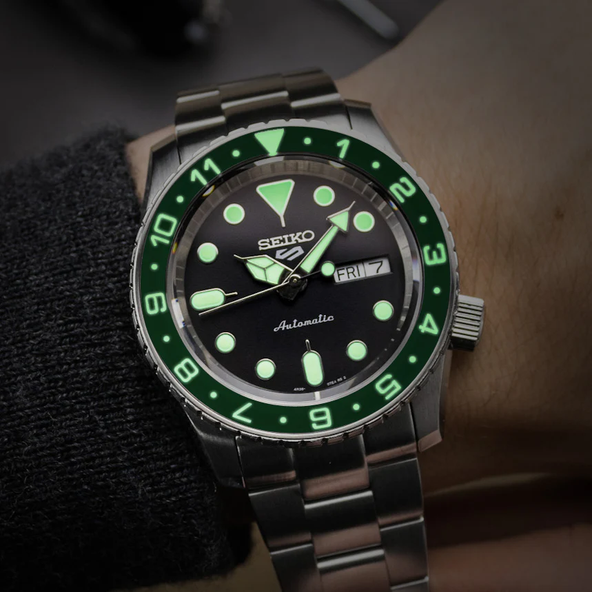 Sapphire Insert - SKX Dual Time Racing Green - Luminous Green - Image 2