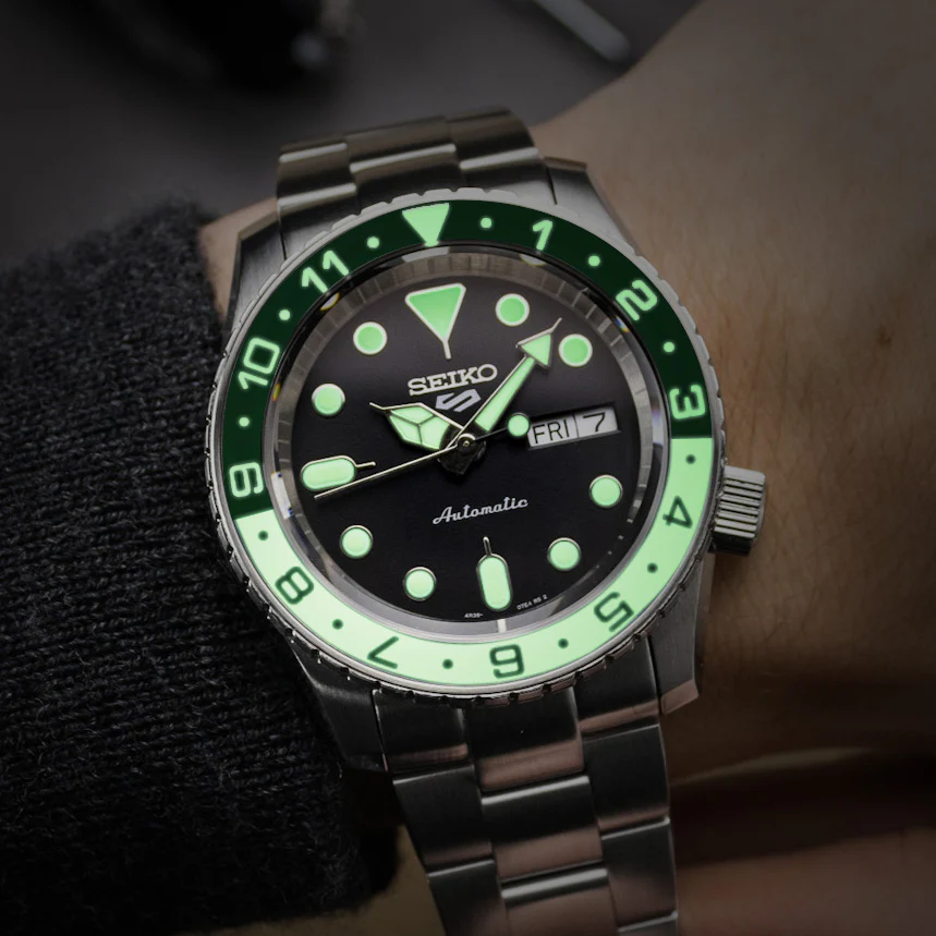 Sapphire Insert - SKX Dual Time Racing Green X White - Luminous Green - Image 2
